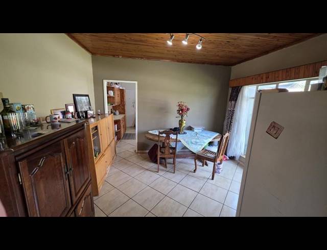 3 BEDROOM HOUSE FOR SALE IN SINOVILLE